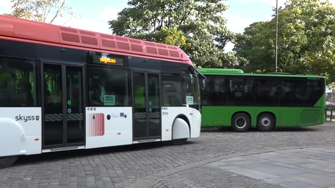 Nå testes Norges lengste buss på bussveien