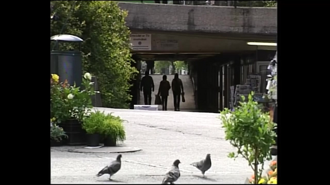 Vil ha telt og boder for å få liv til torget