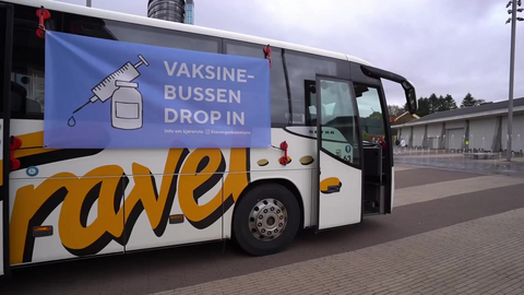 Vaksinebussen til Domkirkeplassen